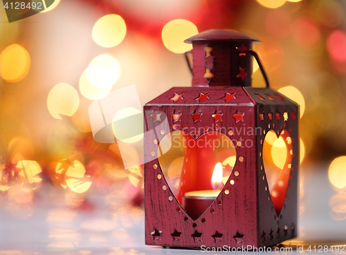 Image of Christmas lantern.