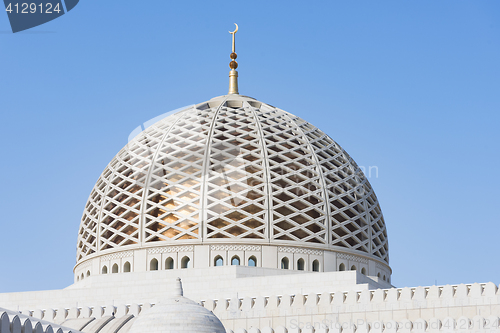 Image of Sultan Qaboos Grand Mosque