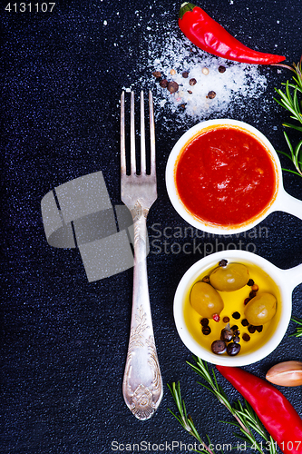 Image of sauce with spice