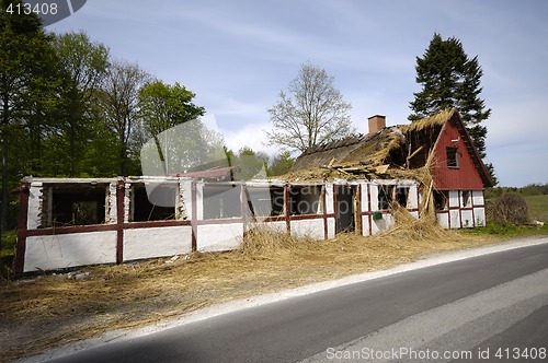 Image of Old house in ruin