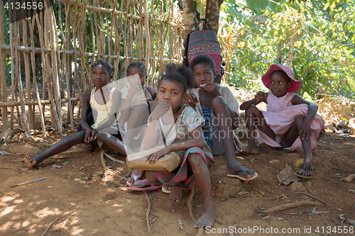 Image of Malagasy school children waiting for a lesson