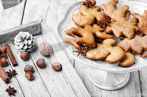 Image of Vase with Christmas cookies