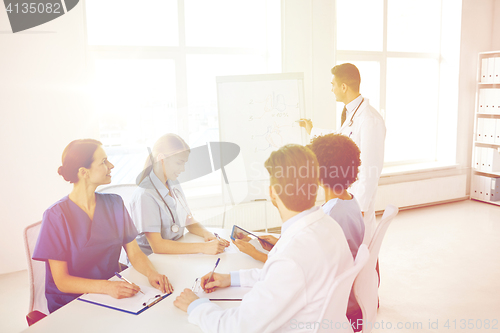 Image of group of doctors on presentation at hospital