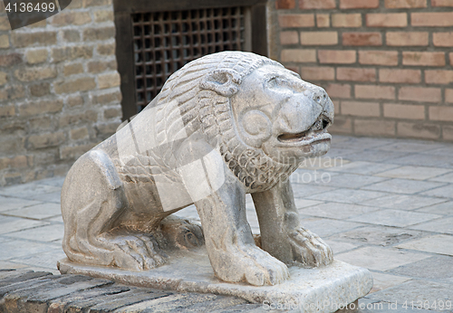 Image of Stone lion, Uzbekistan