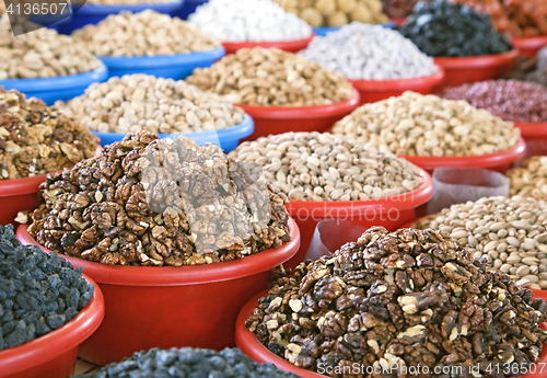 Image of Dried fruit at a market in Uzbekistan