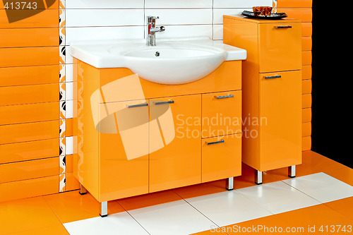 Image of Orange bathroom