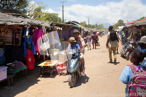 Image of Malagasy peoples on marketplace in Madagascar