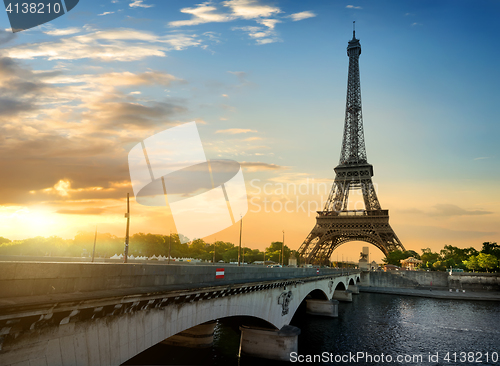 Image of Jena bridge and Eiffel Tower
