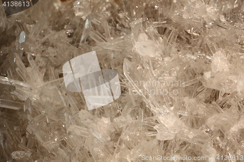 Image of unkinown mineral crystals