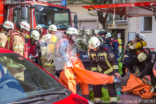 Image of Firefighters getting ready to intervene on chemical accident location.