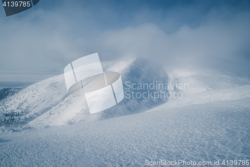 Image of Mountains under snow