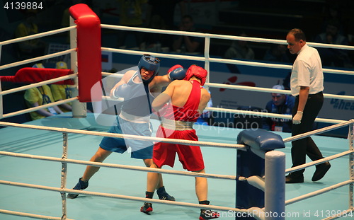 Image of boxing blow to the head