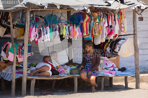 Image of Malagasy peoples on marketplace in Madagascar