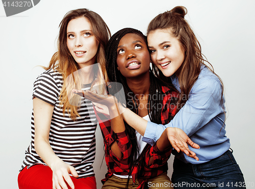 Image of diverse multi nation girls group, teenage friends company cheerful having fun, happy smiling, cute posing isolated on white background, lifestyle people concept, african-american and caucasian