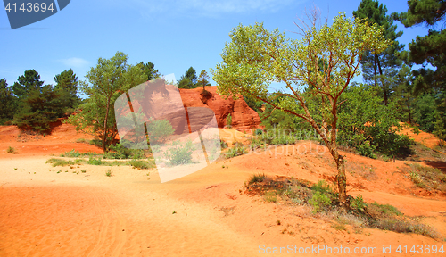 Image of Ochre cliffs in Rustrel