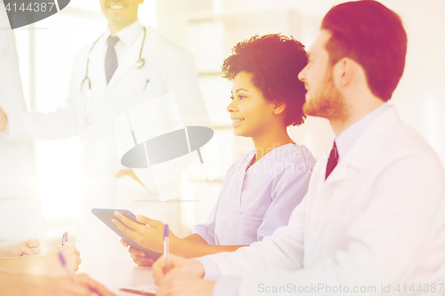 Image of group of doctors on presentation at hospital