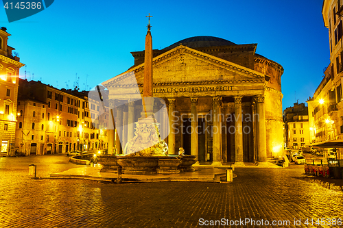 Image of Pantheon at the Piazza della Rotonda