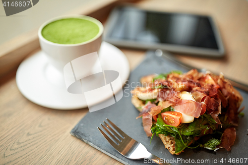 Image of ham salad with matcha green tea at restaurant