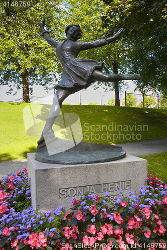 Image of OSLO, NORWAY – AUGUST 18, 2016: Bronze statue of women skater 