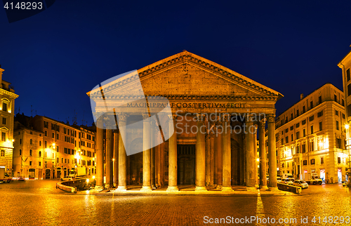 Image of Pantheon at the Piazza della Rotonda