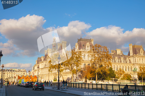 Image of City Hall building (Hotel de Ville) in Paris