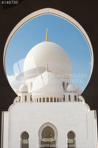 Image of Sheikh Zayed Grand Mosque, Abu Dhabi, United Arab Emirates.