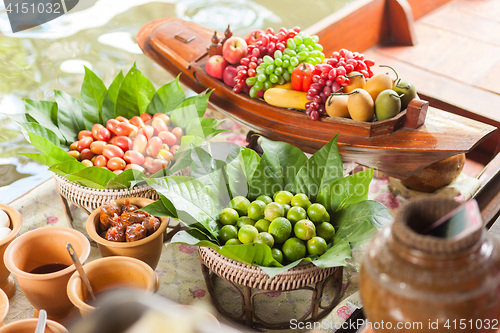 Image of Limes and other fruits