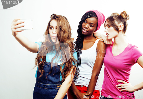 Image of diverse multi nation girls group, teenage friends company cheerful having fun, happy smiling, cute posing isolated on white background, lifestyle people concept, african-american and caucasian