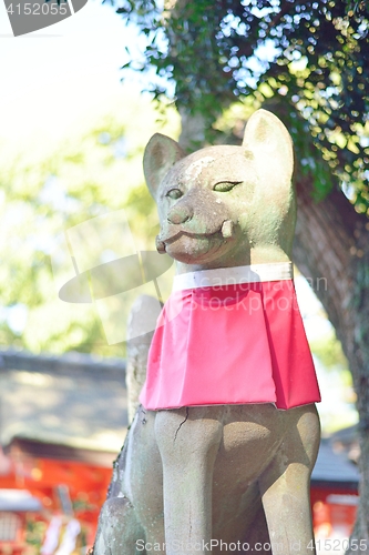 Image of Fox statue at Fushimi Inari shrine in Kyoto