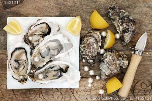 Image of Oysters and Pearls