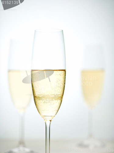 Image of glasses of champagne