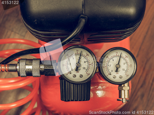 Image of Vintage looking Air compressor manometer