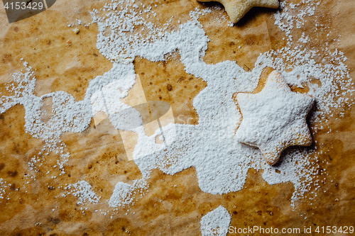 Image of One cookie on baking pan