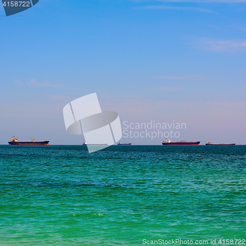 Image of Ships on Horizon