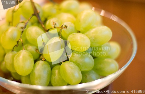 Image of grapes in bowl