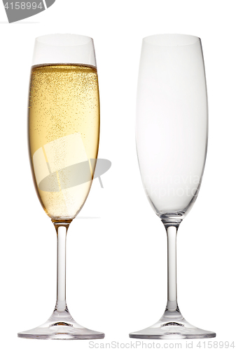 Image of two glasses of champagne