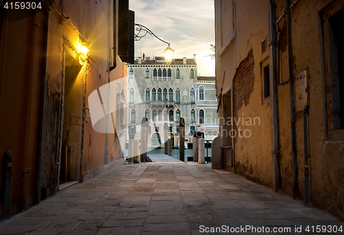Image of Narrow street in Venice