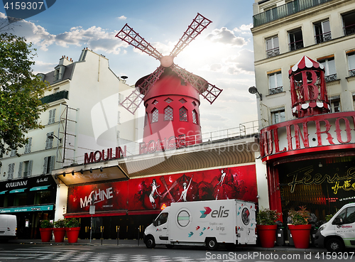 Image of Moulin Rouge in Paris