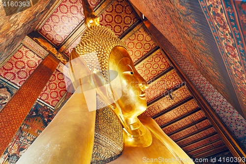 Image of Golden statue of the Reclining Buddha