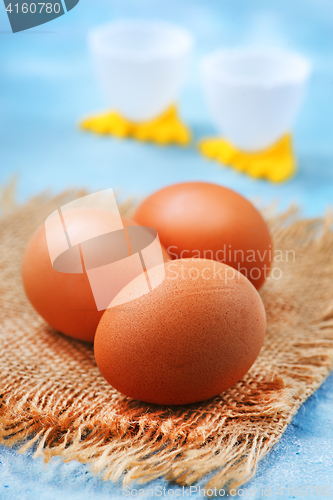 Image of raw chicken eggs