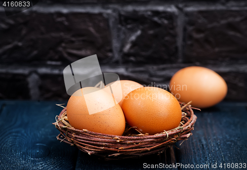 Image of raw chicken eggs