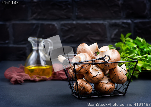 Image of raw mushroom