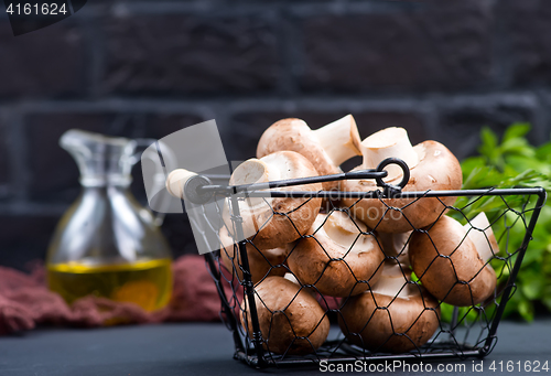 Image of raw mushroom