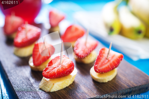 Image of canape with fruits