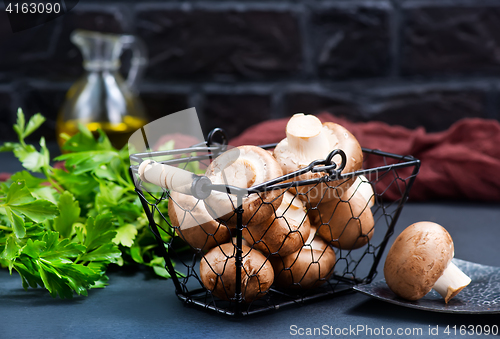 Image of raw mushroom