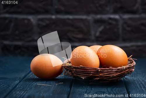 Image of raw chicken eggs