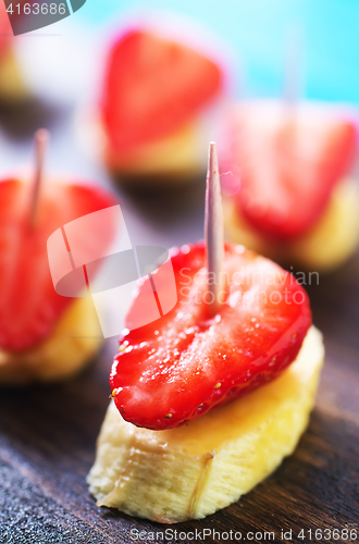 Image of canape with fruits