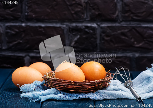 Image of raw chicken eggs