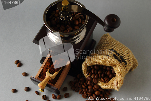 Image of Grinding coffee