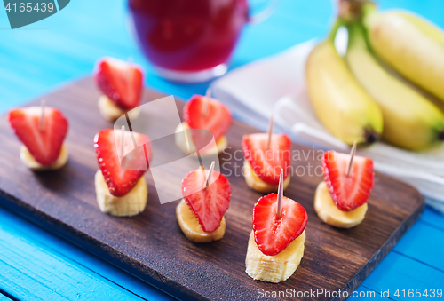 Image of canape with fruits